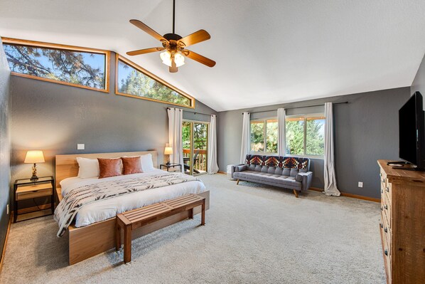 5 bedrooms, free WiFi, bed sheets