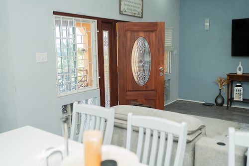 3-bedroom Upper Level