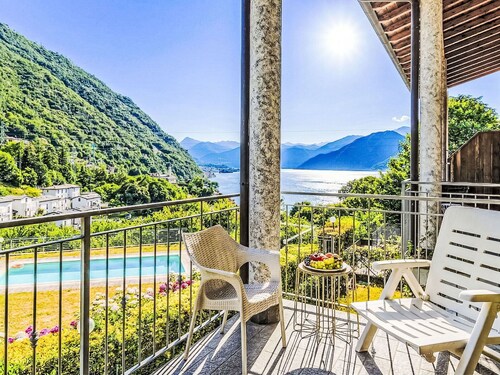 Cosy apartment for 4 guests with pool, A/C, WIFI and terrace