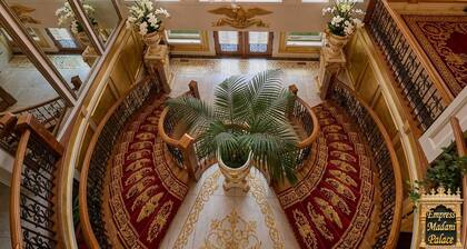 Royal Boutique Hotel