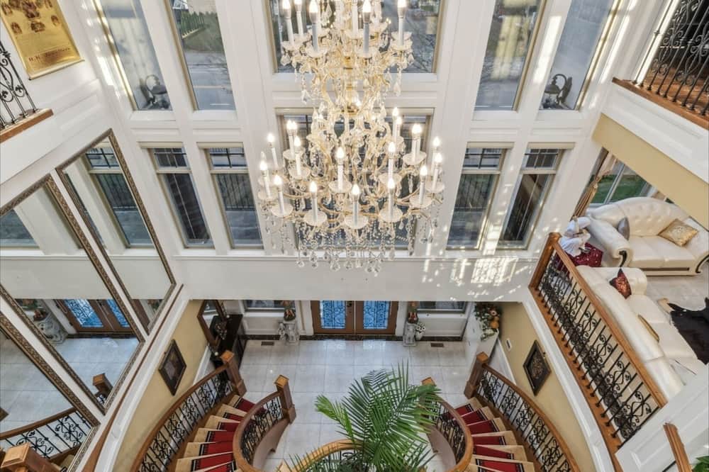 Royal Boutique Hotel
