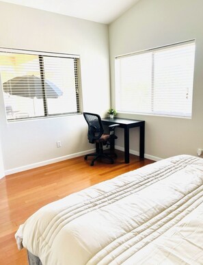 2 bedrooms, iron/ironing board, WiFi, bed sheets