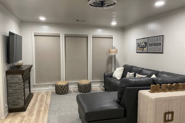 056304ec-2e04-40e5-8b73-405c768be67b