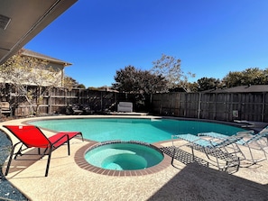 Outdoor pool - Pool, Heated spa, Sports court, BBQ (Plano)