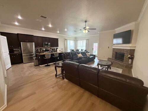 4BR/2B Lubbock CompleteHome Stay