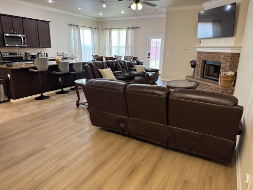 4BR/2B Lubbock CompleteHome Stay