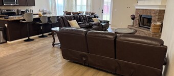 4BR/2B Lubbock CompleteHome Stay