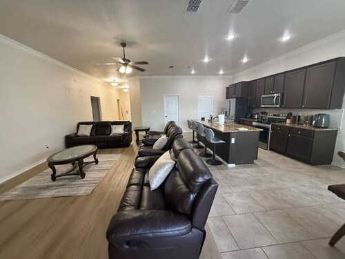 4BR/2B Lubbock CompleteHome Stay