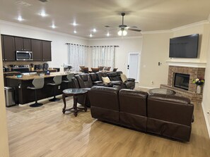 TV, fireplace