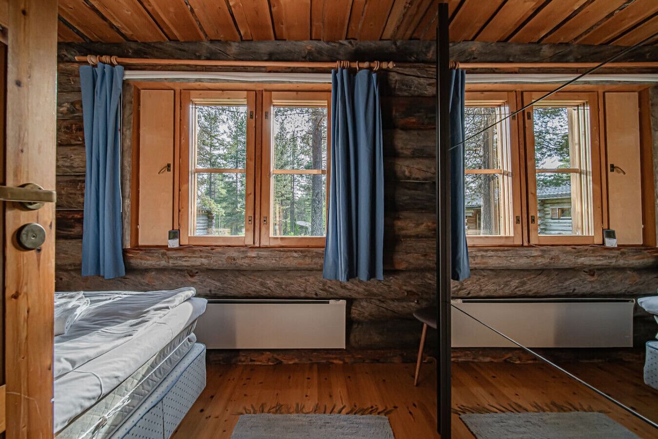 2 slaapkamers, een strijkplank/strijkijzer, gratis wifi, beddengoed