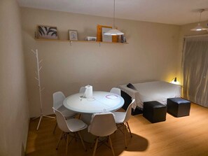 1 bedroom, Internet, bed sheets