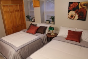 2 habitaciones, tabla de planchar con plancha, wifi y ropa de cama