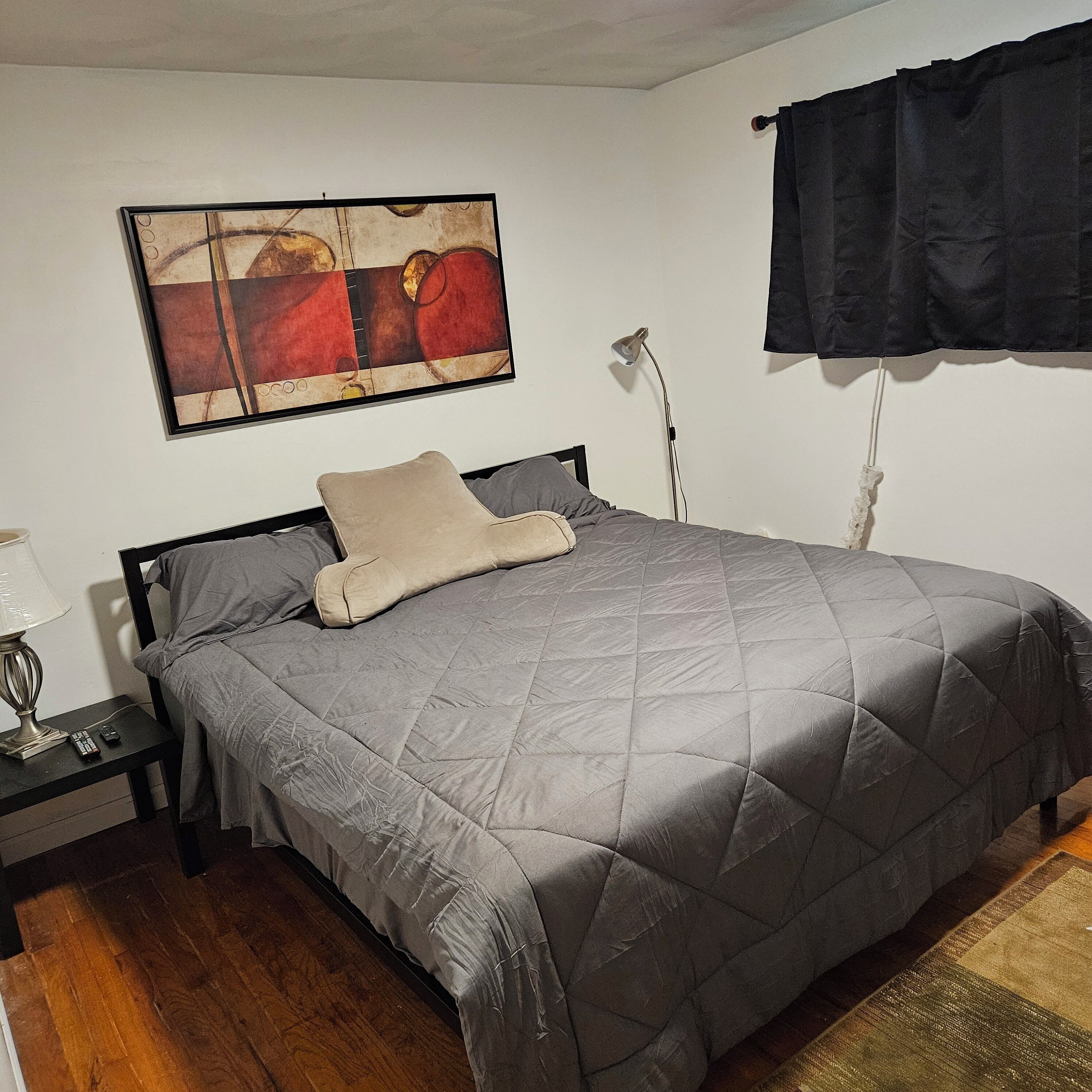 3 chambres, fer et planche à repasser, Wi-Fi, draps fournis