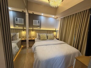 2 chambres, fer et planche à repasser, Wi-Fi, draps fournis