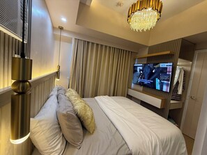 2 chambres, fer et planche à repasser, Wi-Fi, draps fournis