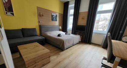 leopoldauer apartment