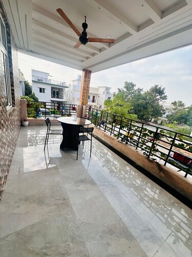 Destiny Stays is a serviced villa which provides corporate accommodations.