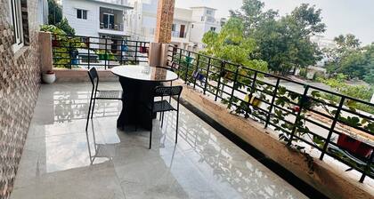Destiny Stays is a serviced villa which provides corporate accommodations.