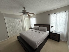 4 habitaciones, tabla de planchar con plancha y wifi gratis 