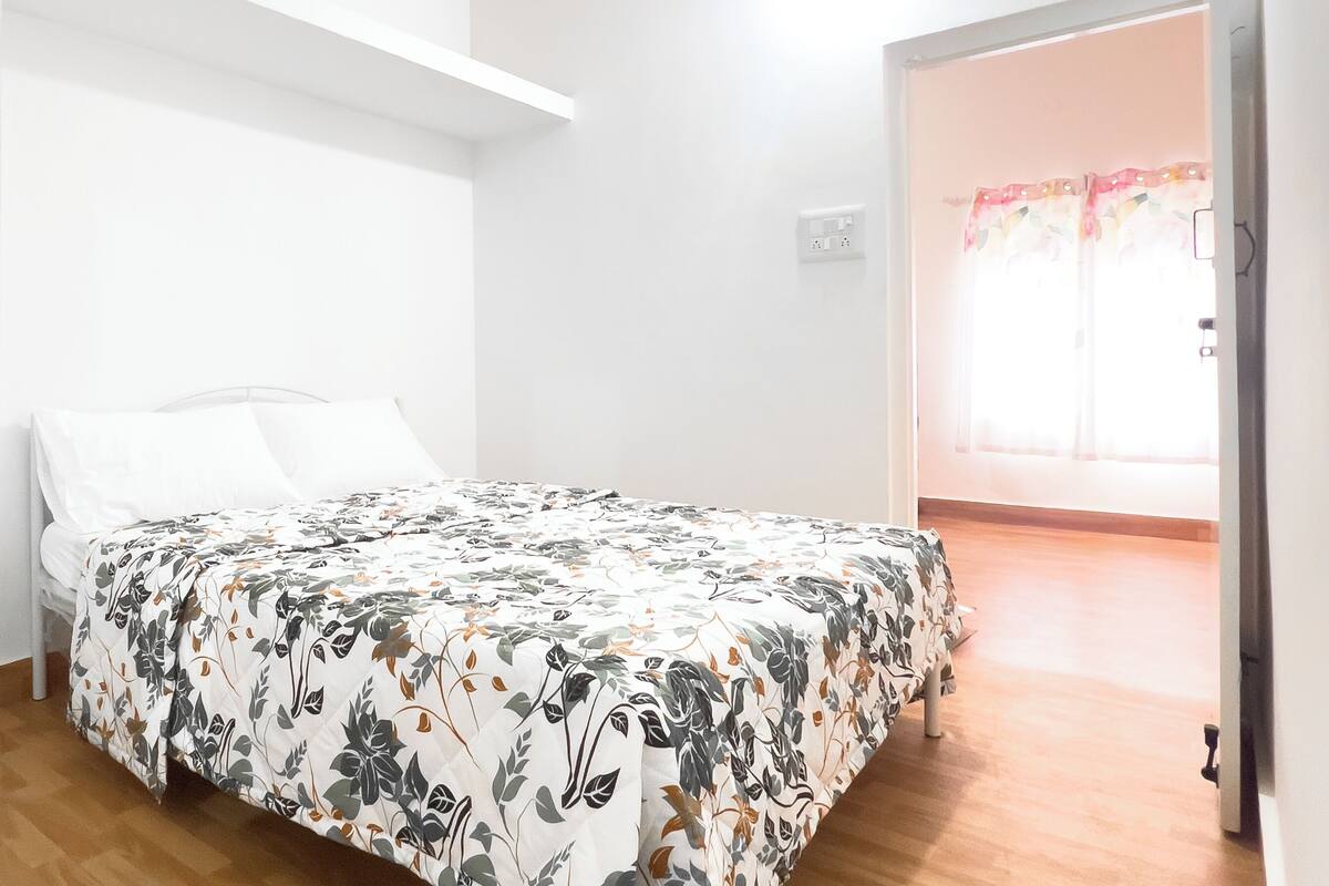 Departamento Deluxe | Cortinas blackout, tabla de planchar con plancha y wifi gratis
