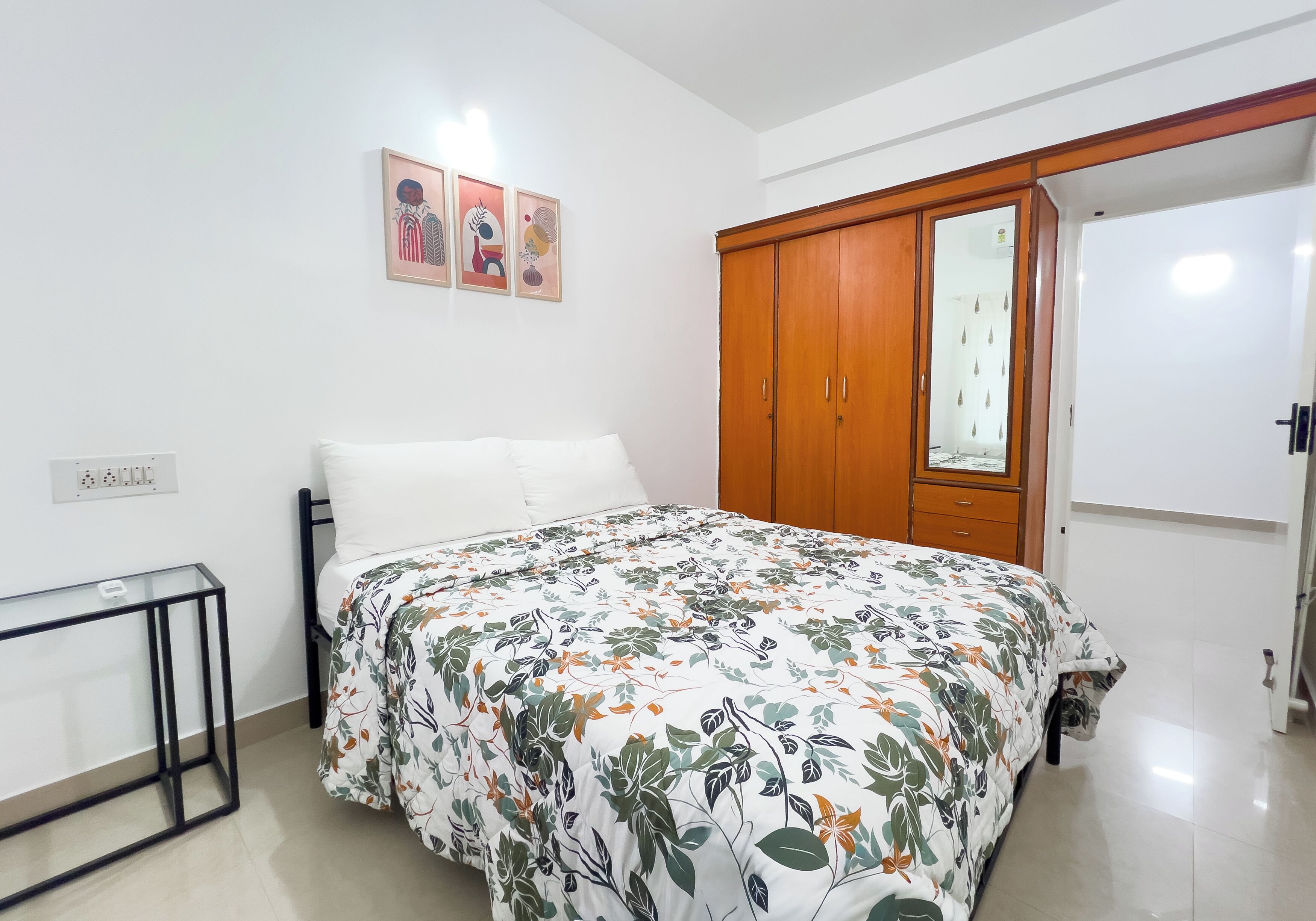 Blackout drapes, iron/ironing board, free WiFi