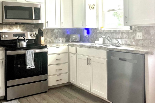 Microones, forn, placa de cuina i rentaplats