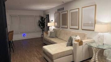 TV connectée, cheminée