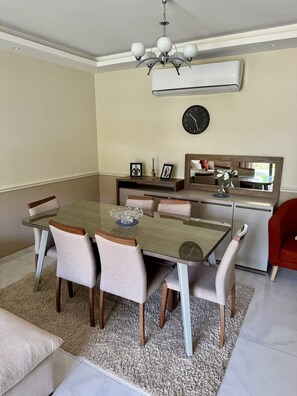 Dining - Cool 2-bedroom apartment with AC in Cairo Governorate (Cairo Governorate)