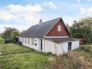 Exterior - 5 Person Holiday Home in Lundby (Lundby)