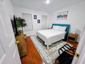 3 bedrooms, iron/ironing board, travel crib, free WiFi