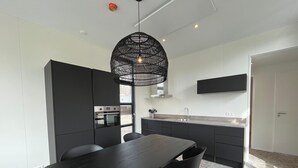 Chalet | Private kitchen - Modern Chalet in a Park Near the Veluwemeer (Hulshorst)