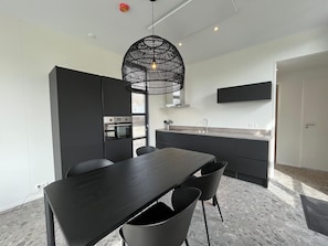 Chalet | Private kitchen - Modern Chalet in a Park Near the Veluwemeer (Hulshorst)
