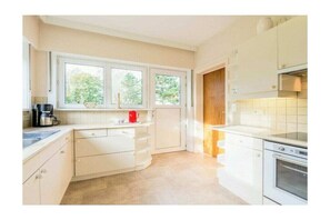 Refrigerador, horno, parrilla de estufa y lavavajillas 