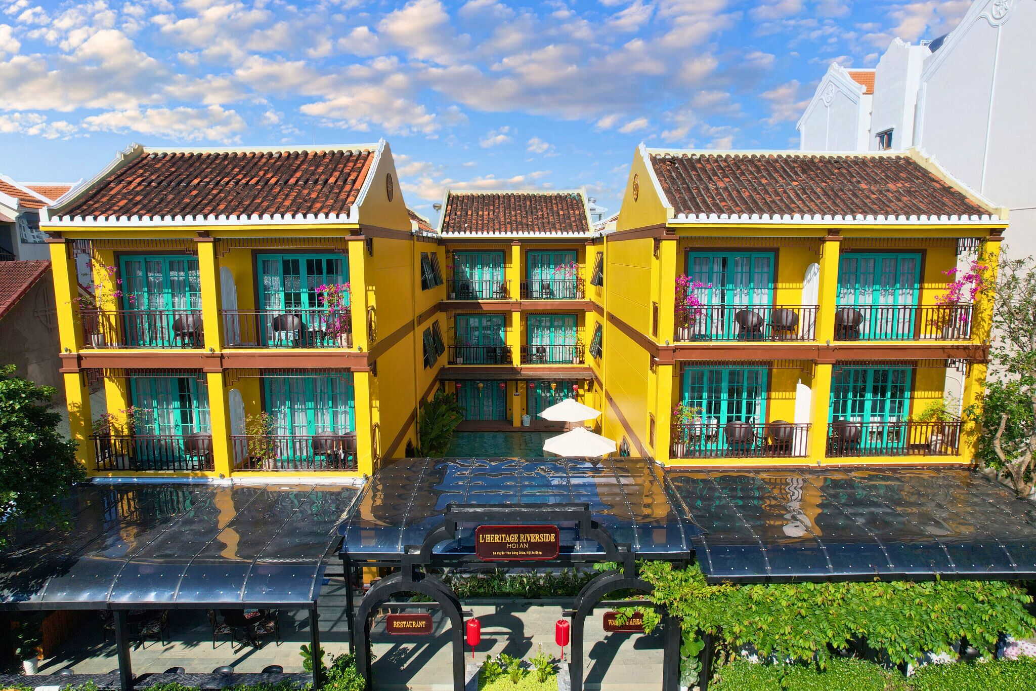 บริเวณภายนอก