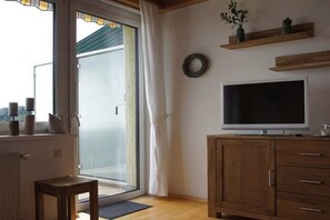 Téléviseur connecté, table de ping-pong
