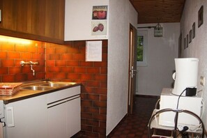 Kühlschrank, Ofen, Herdplatte, Toaster