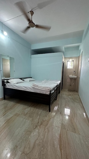Basic Double Room, Garden View