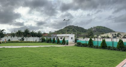Fulgulab Lawns & Homestays