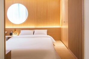 Family Twin Room | Iron/ironing board, free WiFi