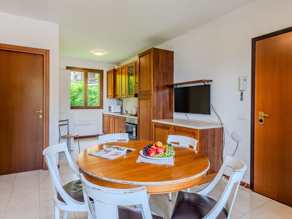 تناول الطعام