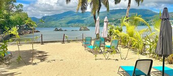 Pineapple Beach Villas