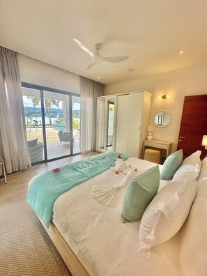 Apartamento, 2 habitaciones, patio, vistas a la playa | Caja fuerte, tabla de planchar con plancha, wifi gratis