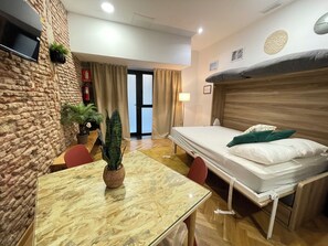 1 Schlafzimmer, Bügeleisen/Bügelbrett, WLAN, Bettwäsche