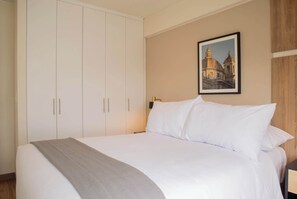 1 chambre, fer et planche à repasser, Wi-Fi, draps fournis