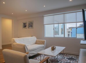 TV - Magnificent 3BR in the Heart of Barranco (Barranco)