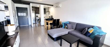 Apartment | Living room