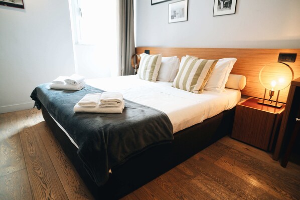 In-room safe, desk, laptop workspace, blackout drapes