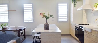 New Modern 3-bedroom apartment in Sint Maarten