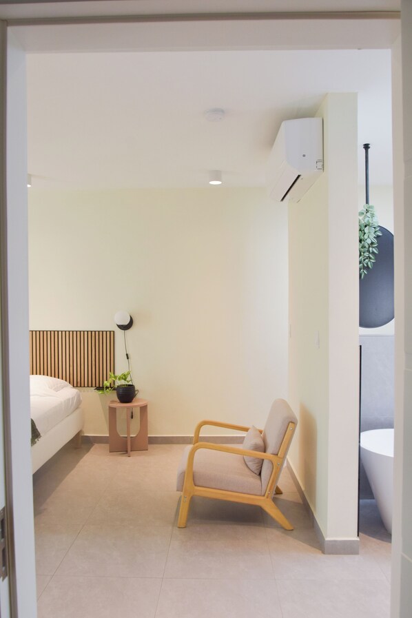 3 dormitorios, tabla de planchar con plancha, wifi y ropa de cama