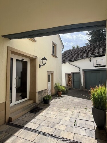 NEW! Vacation home in the South Eifel -5 minutes walk Dinopark-Hiking-Echternach 4km